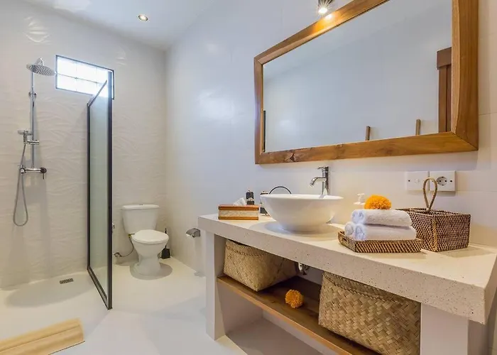 Villa Lima - 5 Bdrs, Bbq, Living With Ac And Private Pool