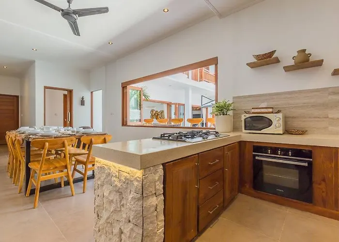 Lima - 5 Bdrs, Bbq, Living With Ac And Private Pool *