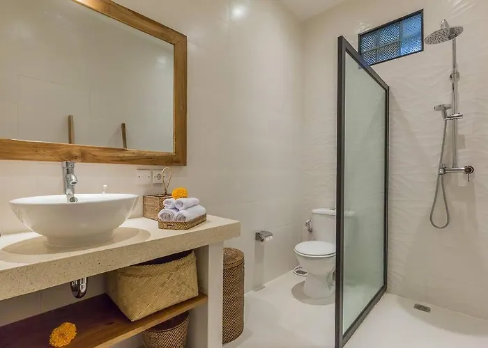 Villa Lima - 5 Bdrs, Bbq, Living With Ac And Private Pool